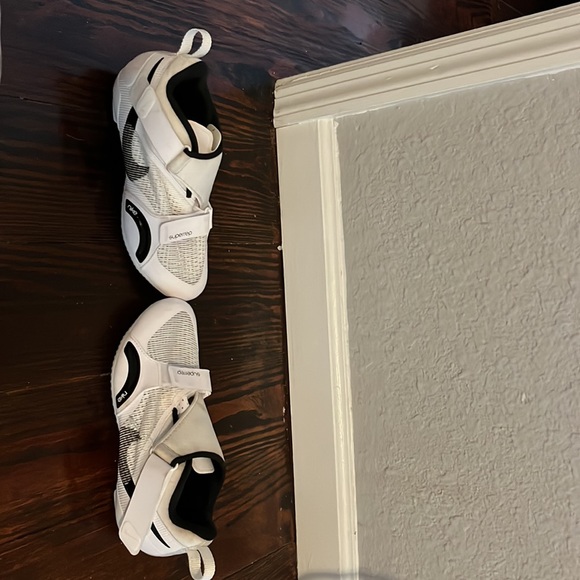 Nike superrep cycle shoes- CLIPS ARE NOT INCLUDED - Picture 2 of 4